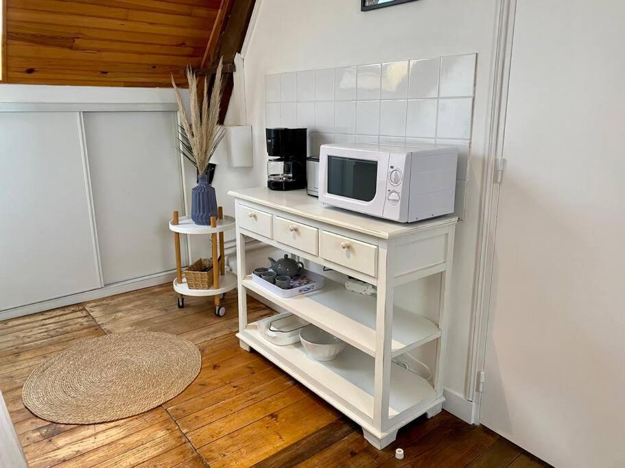 Charmant Appartement Entre Saint-Malo Et Le Mont-Saint-Michel 돌드브레테인 외부 사진